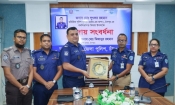 অতিরিক্ত পুলিশ সুপার লুৎফর রহমানকে আবেগঘন বিদায় সংবর্ধনা