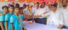 লালপুরে প্রাইম মিনিস্টার গোল্ডকাপ জাতীয় ফুটবল প্রতিযোগতিার পুরস্কার বিতরণ