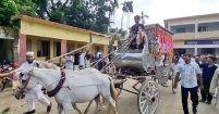 শিক্ষকতায় রাজকীয় বিদায় যেন মর্যাদার রাজকীয় প্রত্যাবর্তন