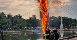 বিদ্যুৎ খুঁটিতে বারবার আগুন—কার উদাসীনতায়?