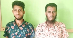 হাজীগঞ্জে ২০ পিস ইয়াবাসহ বাবা-ছেলে আটক
