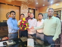 ফরিদগঞ্জের নবাগত ইউএনওকে ইউনিয়ন পরিষদ প্রশাসনিক কর্মকর্তা সমিতির ফুলেল শুভেচ্ছা