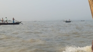 চোখ ফাঁকি দিয়ে নদীতে নামছেন জেলেরা