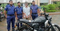 চোরাই মোটরসাইকেল ও নগদ টাকাসহ চোর চক্রের মূল হোতা আটক